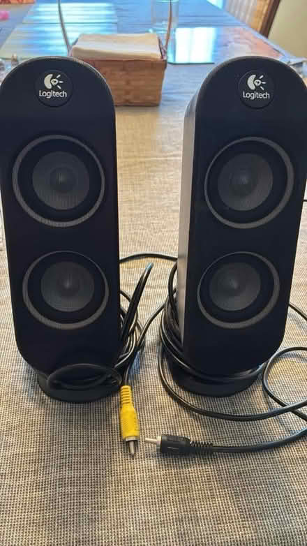 Photo of free Speakers (Burnhamthorpe and Tomken) #1