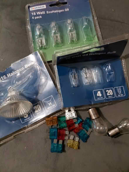 Photo of free Bulbs + bits job lot (Norwood SE27) #1