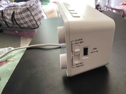 Photo of free Digital alarm/radio with usb port (Rowlands Castle PO9) #4
