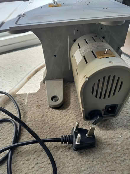 Photo of free Glass cutting bandsaw (Oakdale, Poole BH15) #4
