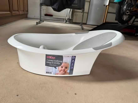 Photo of free Baby bath for newborn (Ipstones ST10) #1