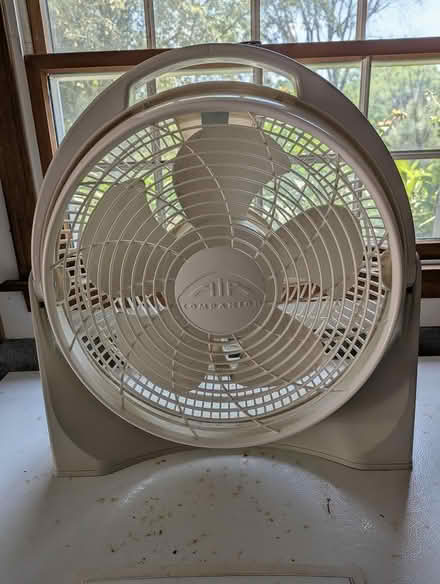 Photo of free 2 Fans (New Paltz) #1