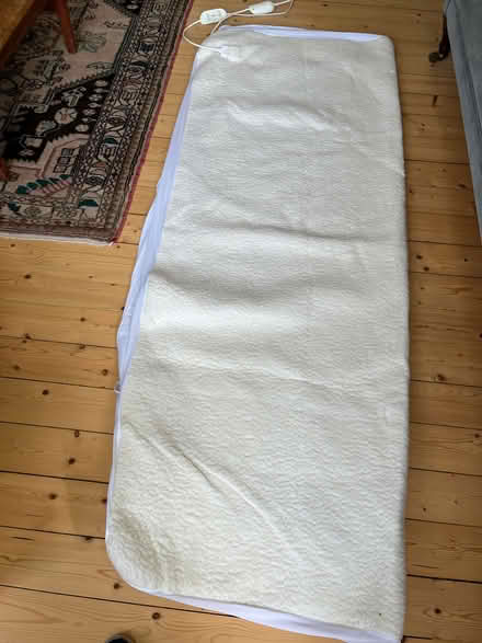 Photo of free Electric Blanket - king-size, fleecy, excellent condition (Craiglockhart EH14) #3
