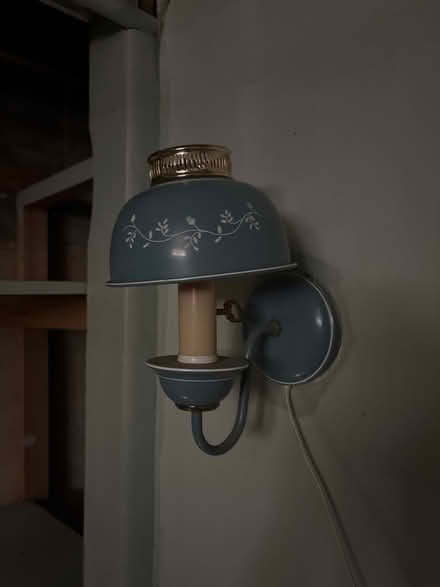 Photo of free Plug-in wall sconce (Croton-on-Hudson) #1