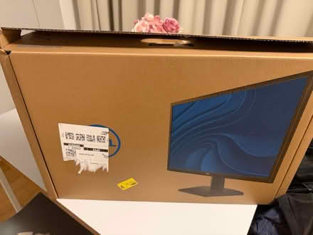 Photo of free Dell 24 inch monitor (Cambridge CB3) #1