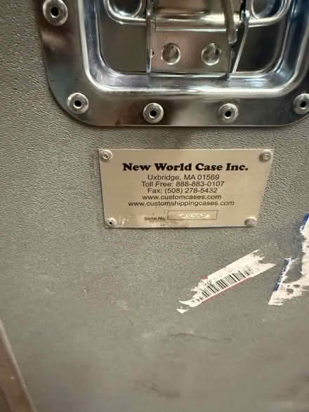 Photo of free New World Rolling Shipping Case (West San Jose) #3