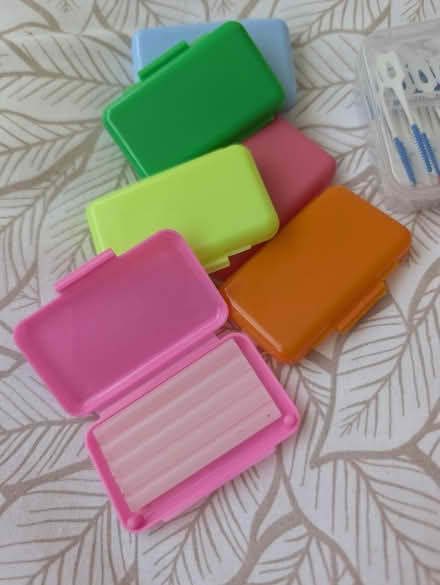 Photo of free Braces wax and flossers (Abingdon, OX14 3TD) #1