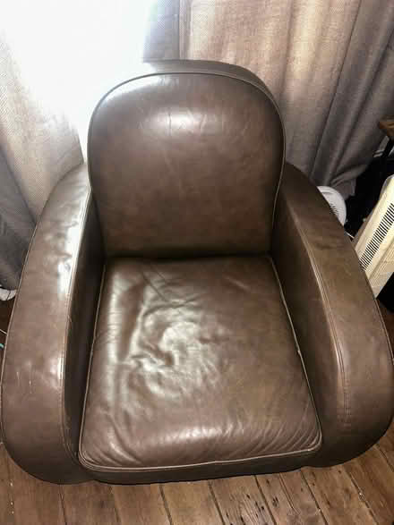 Photo of free Leather Brown Armchair - Big (Barnes) #4