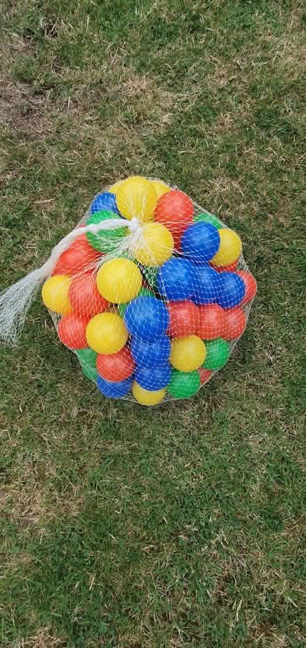 Photo of free Net of plastic play balls (New Ash Green, DA3) #2