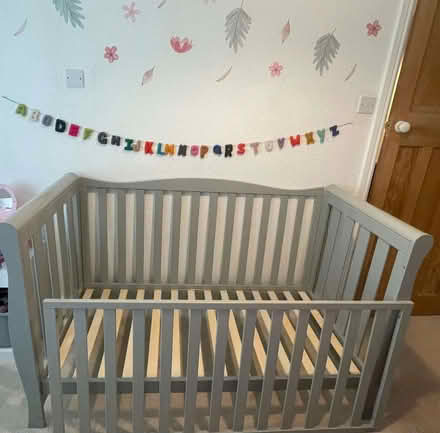 Photo of free child's sleigh bed / cot (Wrenbury CW5) #1