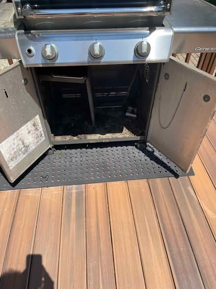 Photo of free Weber Grill (Bartlett Drive, Newburyport) #3