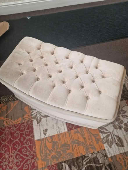 Photo of free Beige ottoman (Nottingham, NG7) #3