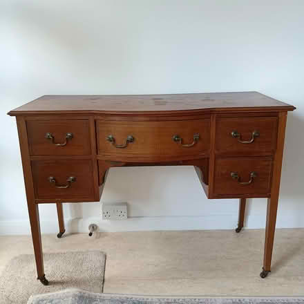 Photo of free Hall/bedroom console (RG4, Sonning) #1