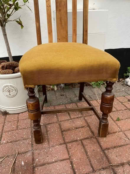 Photo of free Chair (Epsom common KT18 7SZ) #2