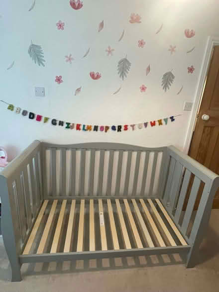 Photo of free child's sleigh bed / cot (Wrenbury CW5) #2