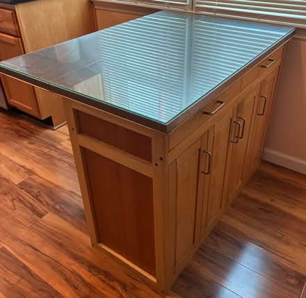 Photo of free Kitchen Island counter (Saugerties) #1