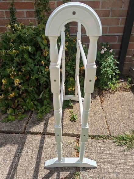 Photo of free Vintage-style towel rail (Comeytrowe CP TA1) #3