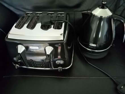 Photo of free Black De'Longhi Kettle & Toaster (Farnley LS12) #1
