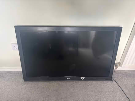 Photo of free 42” lg tv (G74) #1