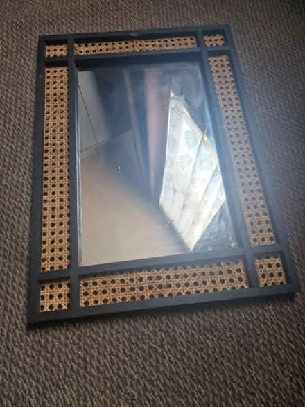 Photo of free Mirror (Nottingham, NG7) #2