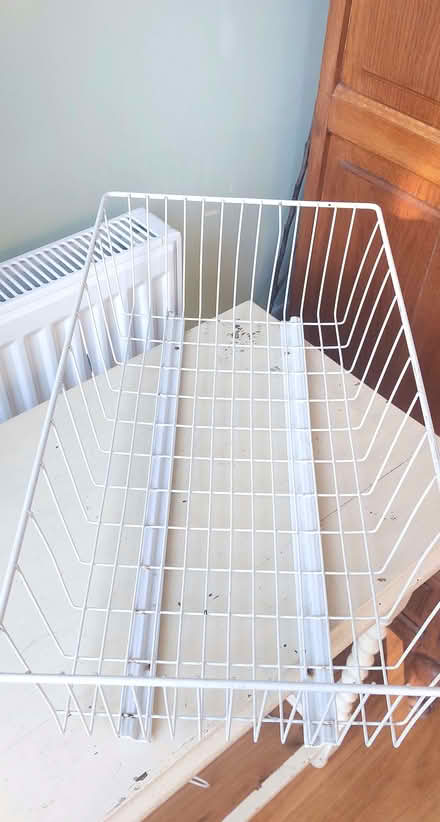 Photo of free white wire basket (Oswestry SY11) #3