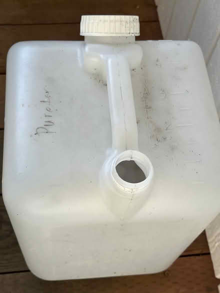 Photo of free 5-gallon liquid container used cap (199 Southern Heights BLVD, SR) #2