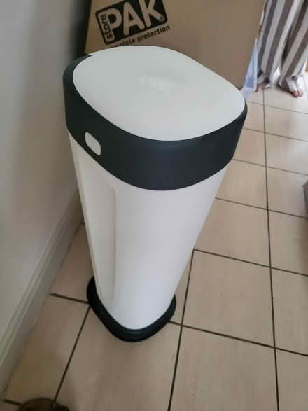 Photo of free Nappy bin (Wandsworth Common) #1