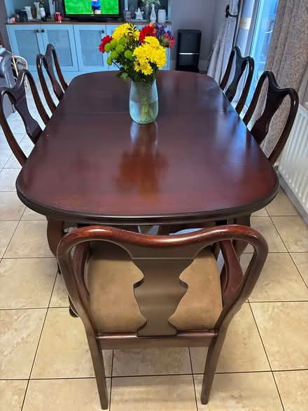 Photo of free extendable table +chairs (Naas Co Kildare) #1