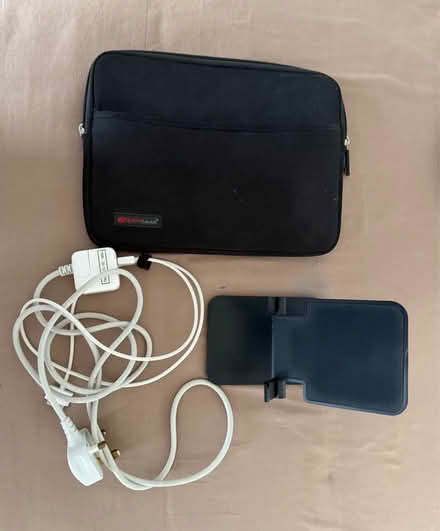 Photo of free iPad (1st gen) (Morley Green SK9) #3