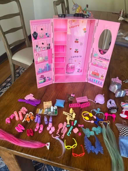 Photo of free Barbie Doll Clothes and Accessories (Wilshire and La Cienega) #3