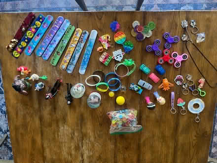 Photo of free Kids Party Favor Pack (Wilshire and La Cienega) #3