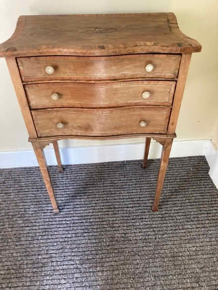Photo of free Small wood antique(?) chest with three drawers. (Pannal HG2) #3