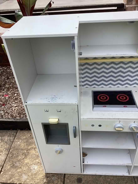 Photo of free Childs Play Kitchen (Upton CH49) #3