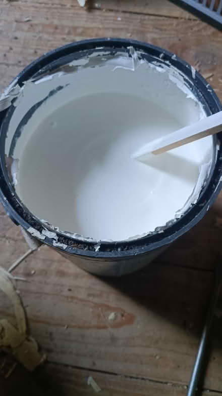 Photo of free Sandtex white masonry paint (Stanford le hope, SS17) #2