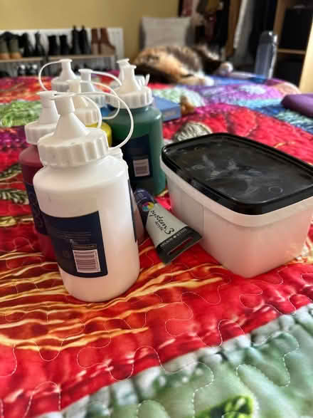 Photo of free Acrylic paint (Leicester LE2) #1