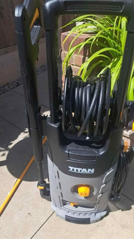 Photo of free Titan Pressure washer (Linslade, Leighton Buzzard LU7) #1