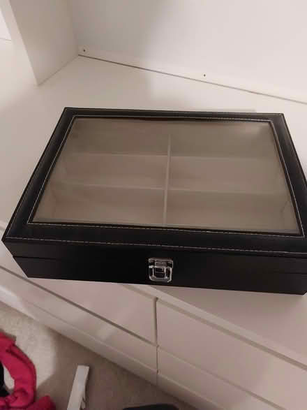 Photo of free Sunglasses holder (CH48) #1