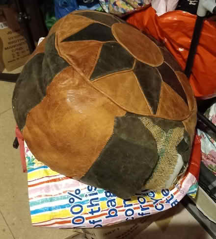 Photo of free Leather Puffè (work needs doing) (Bradmore WV3) #1