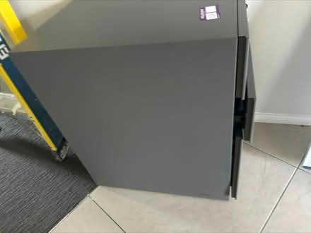 Photo of free one pedestal (W2 2ET) #2
