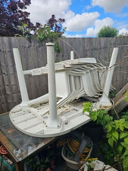Photo of free Rectangle Patio Table & Chairs (Broughton CH4) #1