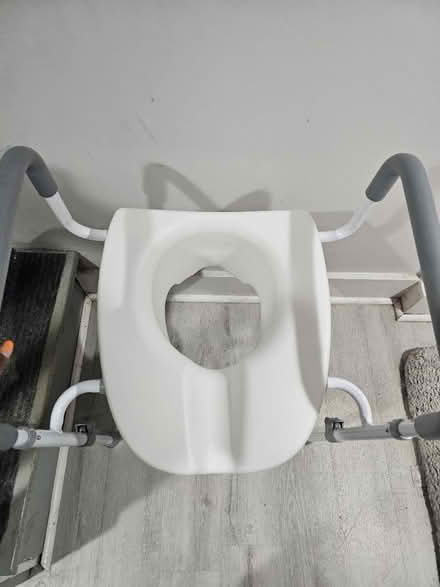 Photo of free Raised toilet seat (NE DC) #2
