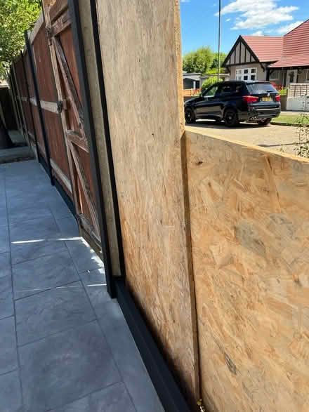 Photo of free OSB boards large , very good condition (Lamorbey DA15) #4
