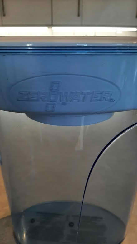 Photo of free zero water filter jug (peacehaven) #3
