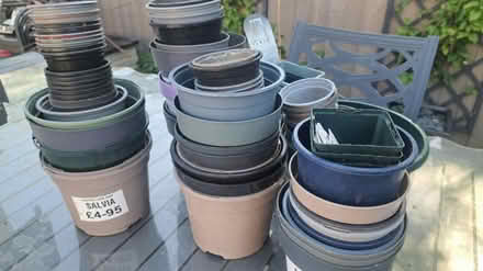 Photo of free Assorted flower pots (Linslade, Leighton Buzzard LU7) #1