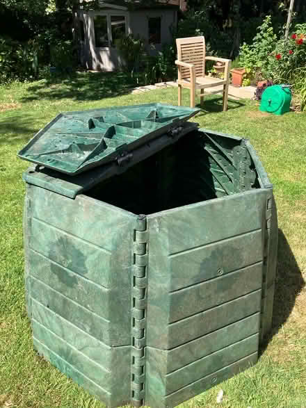 Photo of free large compost bin (Loughborough LE11) #2