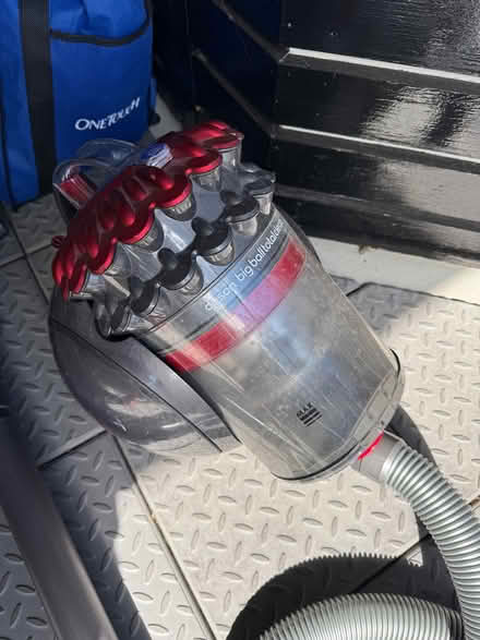 Photo of free Dyson vacuum (Trumpington) #1