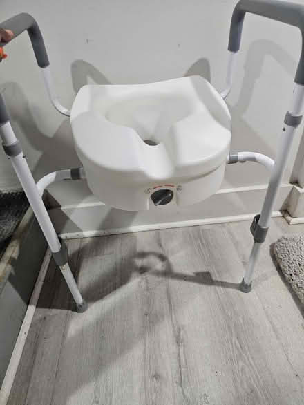 Photo of free Raised toilet seat (NE DC) #1