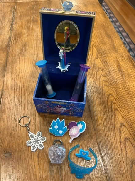 Photo of free Frozen Jewelry Box and Set (Wilshire and La Cienega) #1