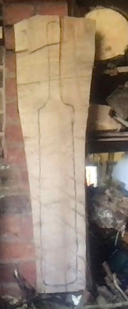 Photo of free solid piece of cricket bat willow (Mainstone SY9) #2