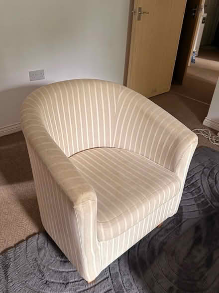 Photo of free Comfortable armchair (Burnden BL3) #1